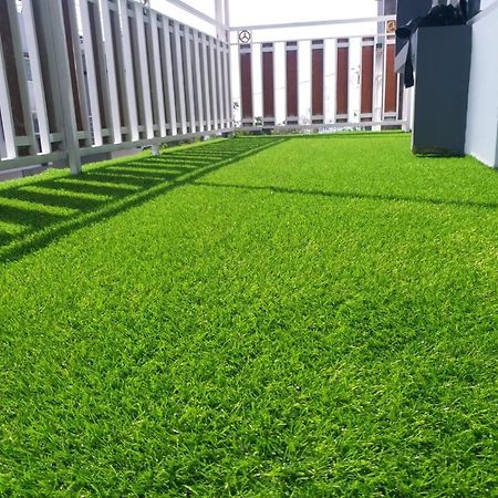 Kayz Villa Batu Dengan Kolam Renang Pribadi Ngoại thất bức ảnh