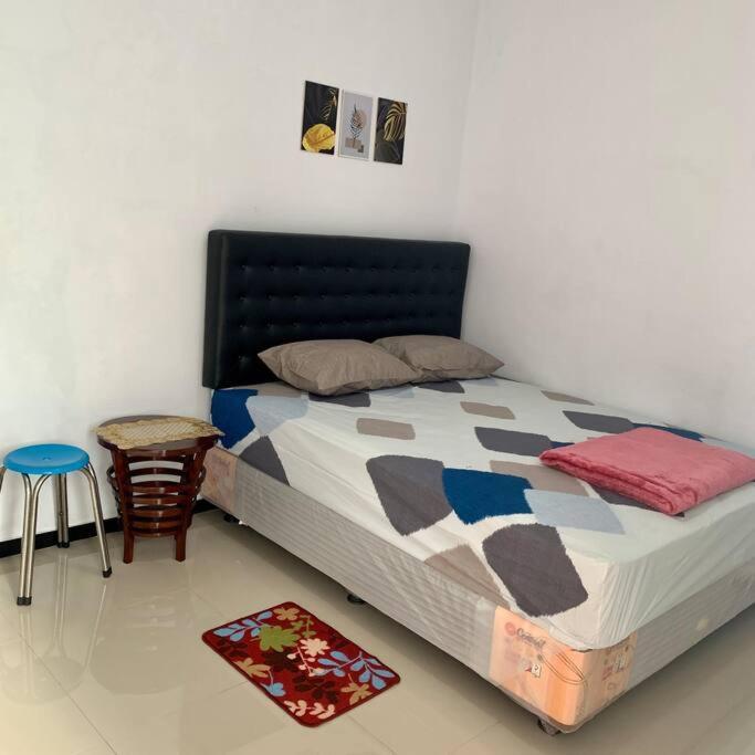 Kayz Villa Batu Dengan Kolam Renang Pribadi Ngoại thất bức ảnh